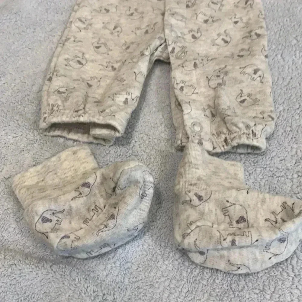 Carter’s baby set - Picture 3 of 8